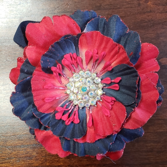 Tieks Accessories - Tieks patriotic flower (flower only)